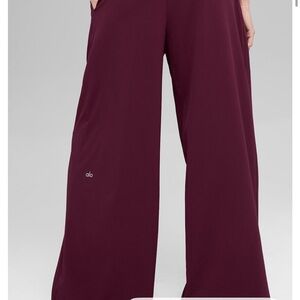 ALO Yoga Women's Burgundy Wide-Leg Pants